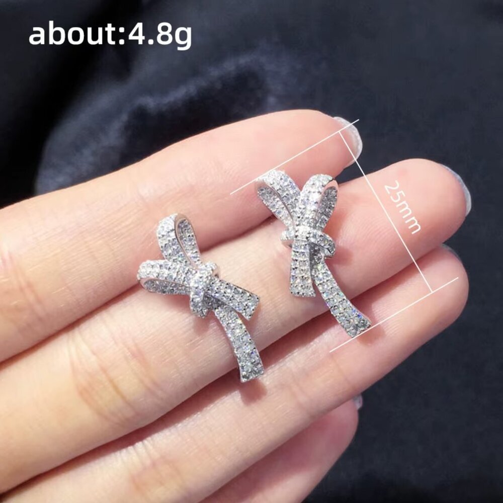 18k White Gold Diamond Bow Tie Earrings Knot Ribbon Stud Earrings - Picture 5 of 5